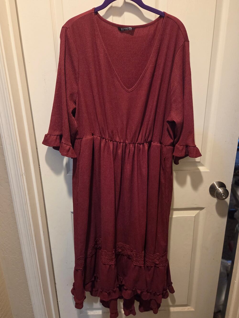 BloomChic Midi Burgundy Dress Sz 14-16